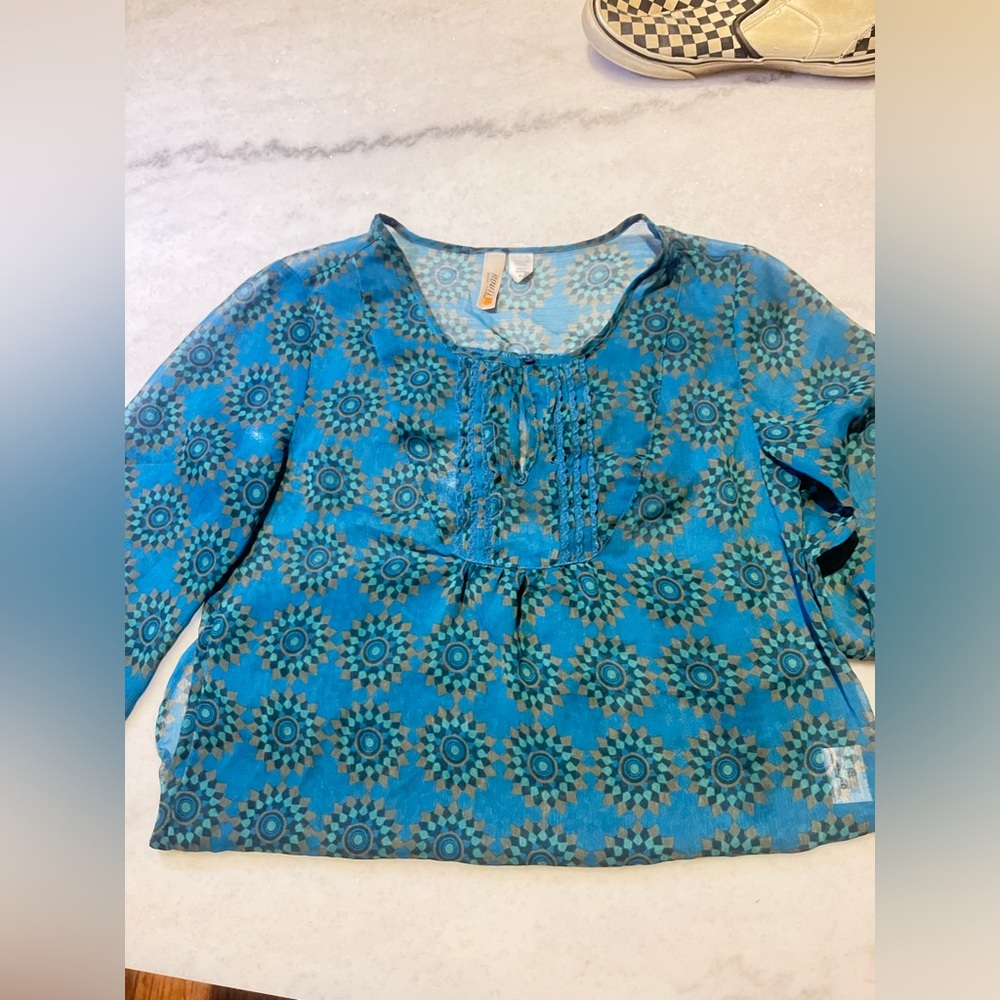 Women’s blouse